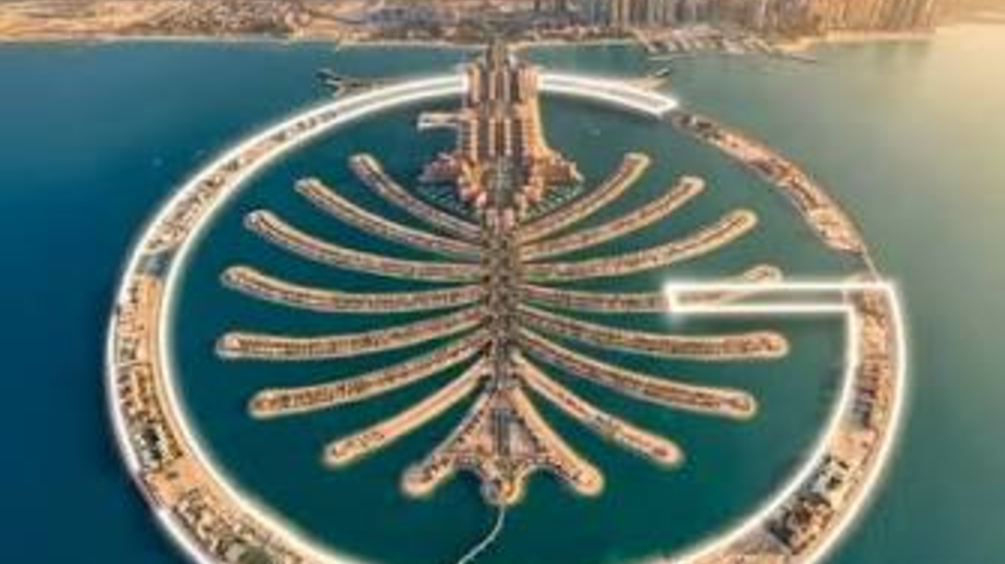 Aerial view of Palm Jumeirah, Dubai